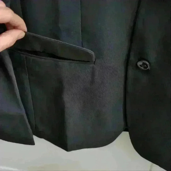 PAUL JONES | Men's  Black Two Button Down Long Sleeved Fitted Sports Blazer - Picture 6 of 9